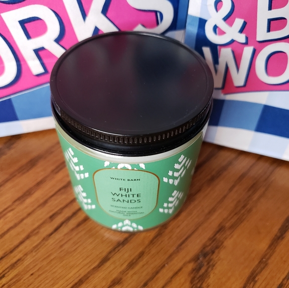 Bath & Body Works Other Bath Body Works White Barn Single Wick Fiji